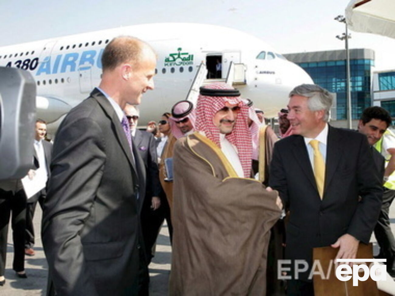 Принц Аль-Валид ибн Талал Аль Сауд:&nbsp;Саудовская Аравия и все другие страны были захвачены врасплох резким падением цен на нефть