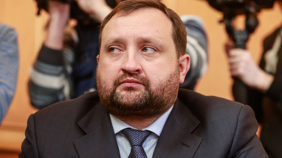 Счета Арбузова останутся под арестом