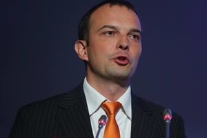 Соболев хочет отчета от Демчишина