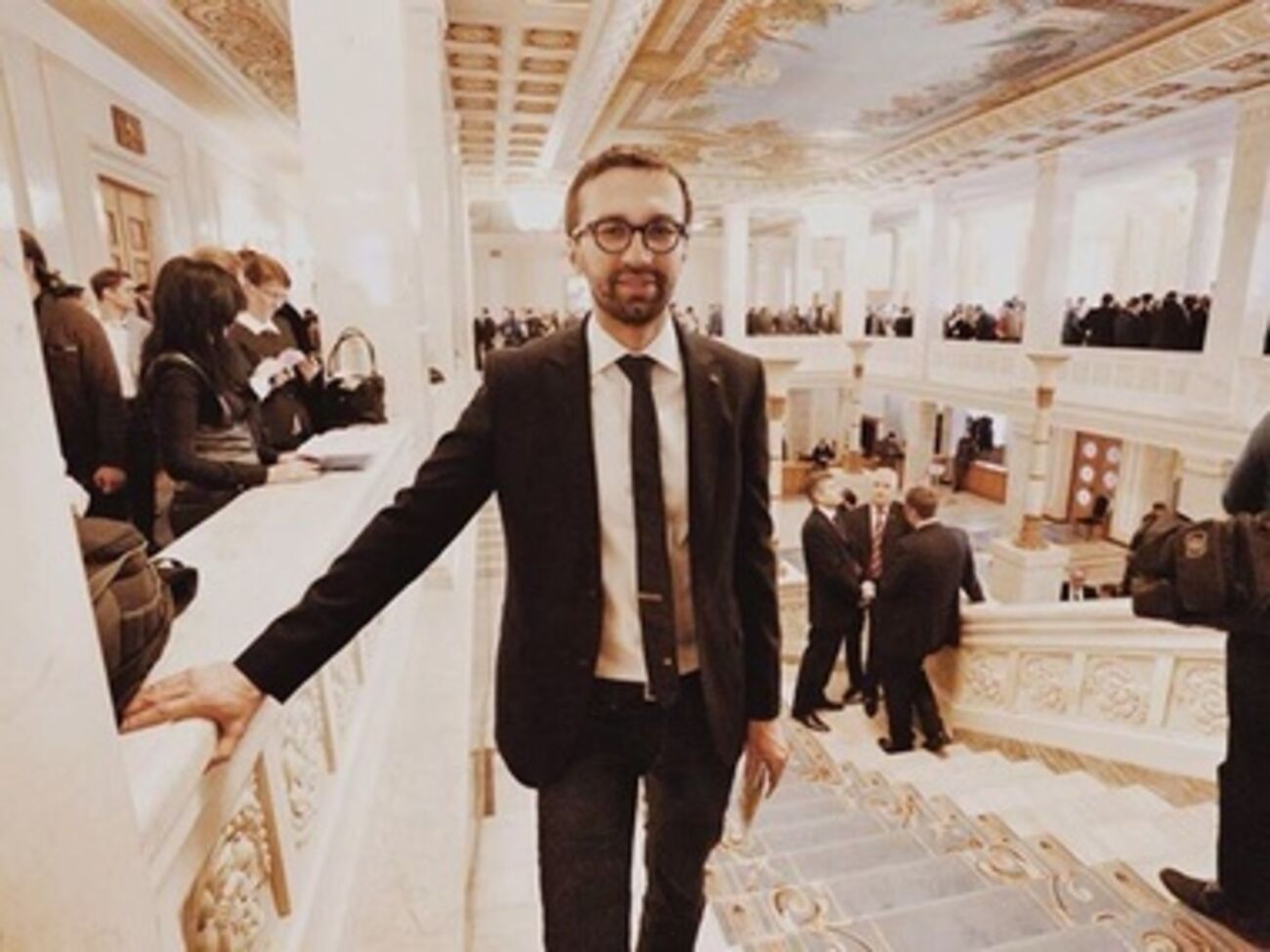 Депутаты-мажоритарщики не хотят расставаться с рупорами пропаганды