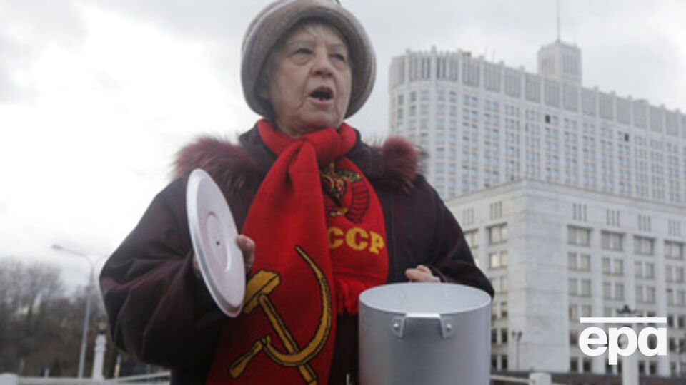 В Керчи банки и почта больше недели не выплачивают пенсионерам деньги