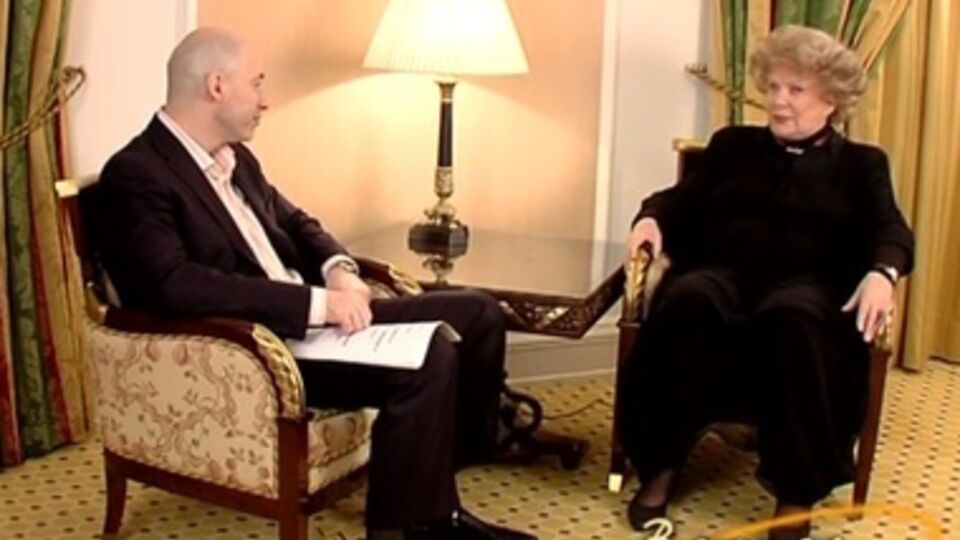 Елена Образцова: Сначала умереть я хочу, а потом уже петь закончить, а может, Бог даст еще на небесах, на том свете немножко попеть