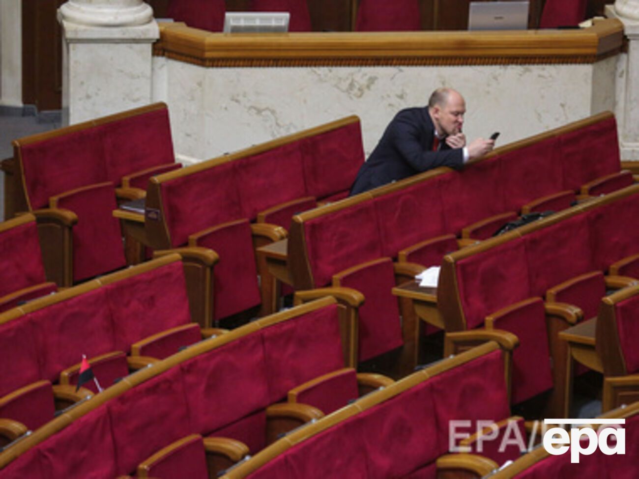 Рада объявила перерыв до 16.00