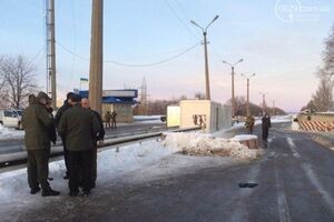 Движение по трассе приостановлено "до особого распоряжения"