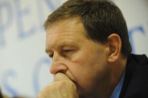 Андрей Илларионов: Необходимо перекрыть бюджетные дыры Украины, через которые ежемесячно "утекает" в среднем примерно по три миллиарда долларов