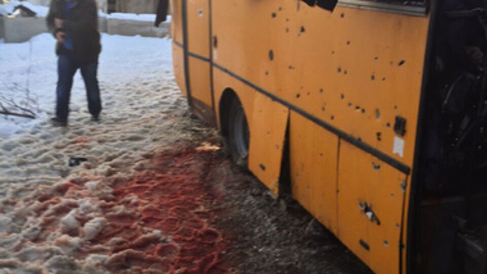 Обстрел автобуса с мирными жителями квалифицировали как теракт