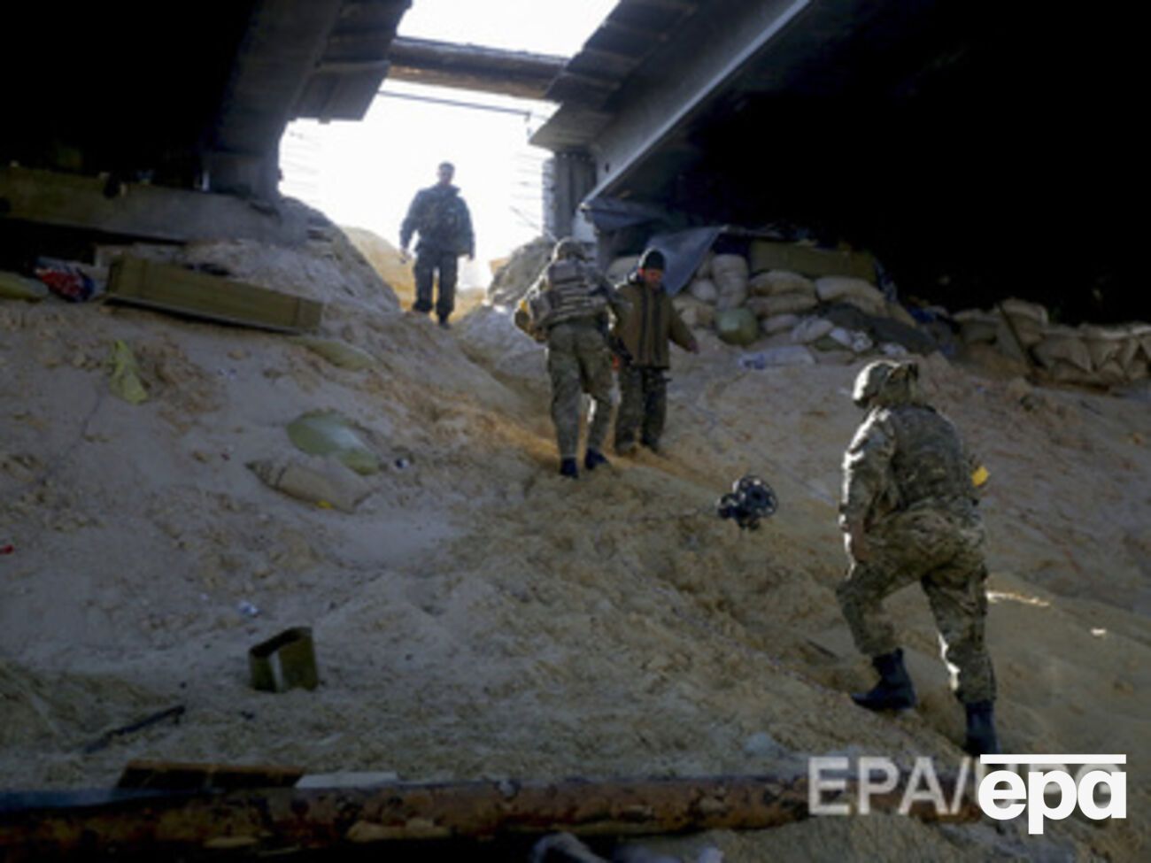 Новый терминал аэропорта частично разрушен, но контролируется украинскими военными