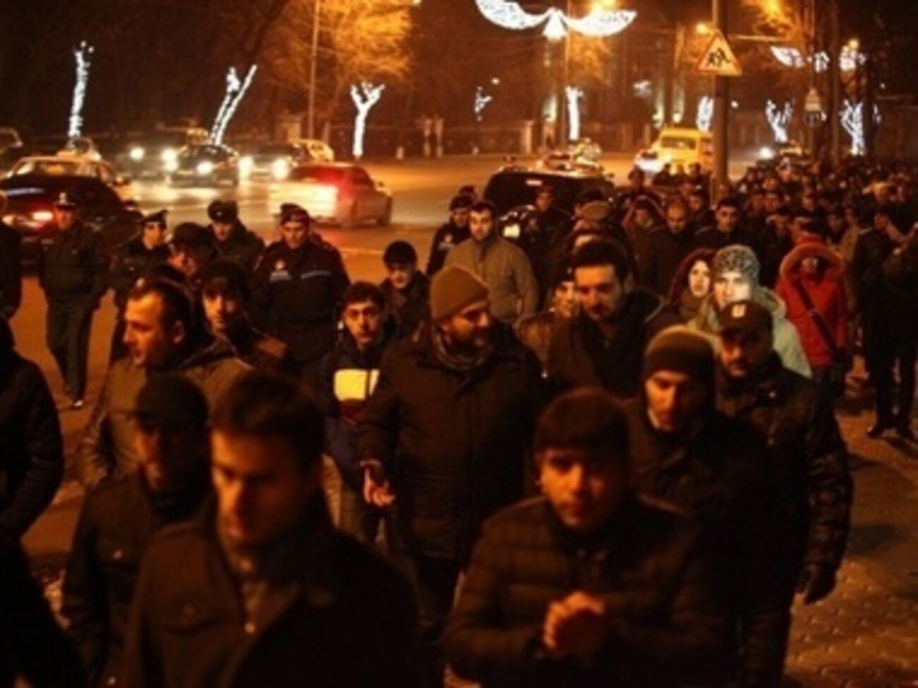 Жители Гюмри пришли выразить протест к консульству России