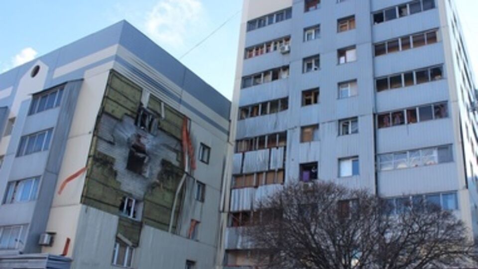 Снаряды попали в жилые дома