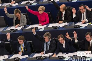 Европарламент принял резолюцию о поддержке Украины