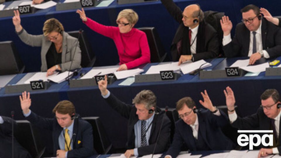 Европарламент принял резолюцию о поддержке Украины