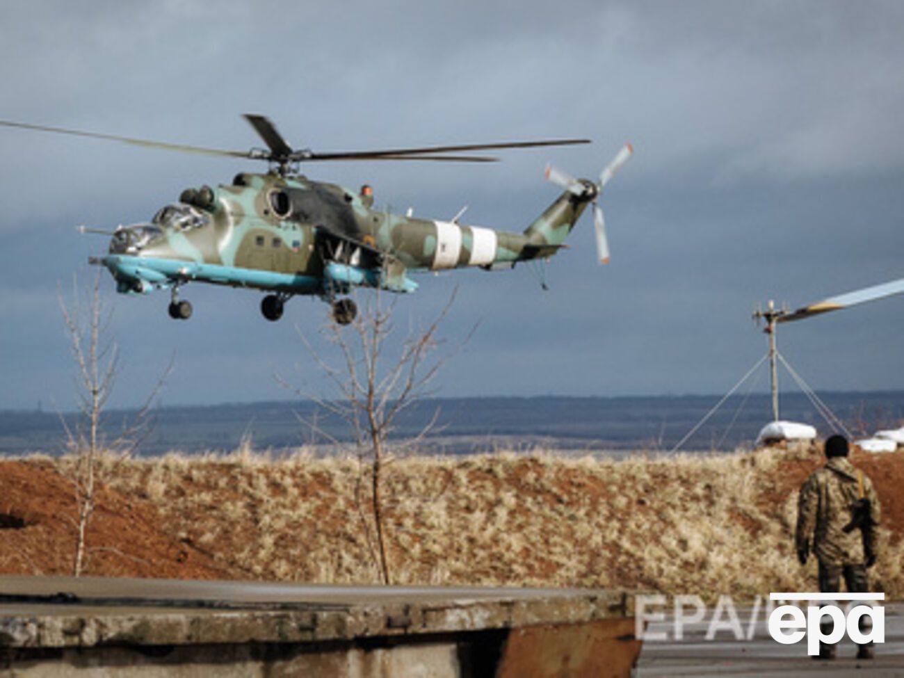 Работающим на Донбассе разрешили уйти в неоплачиваемый отпуск