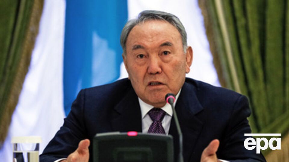 Нурсултан Назарбаев сегодня говорил по телефону с Петром Порошенко