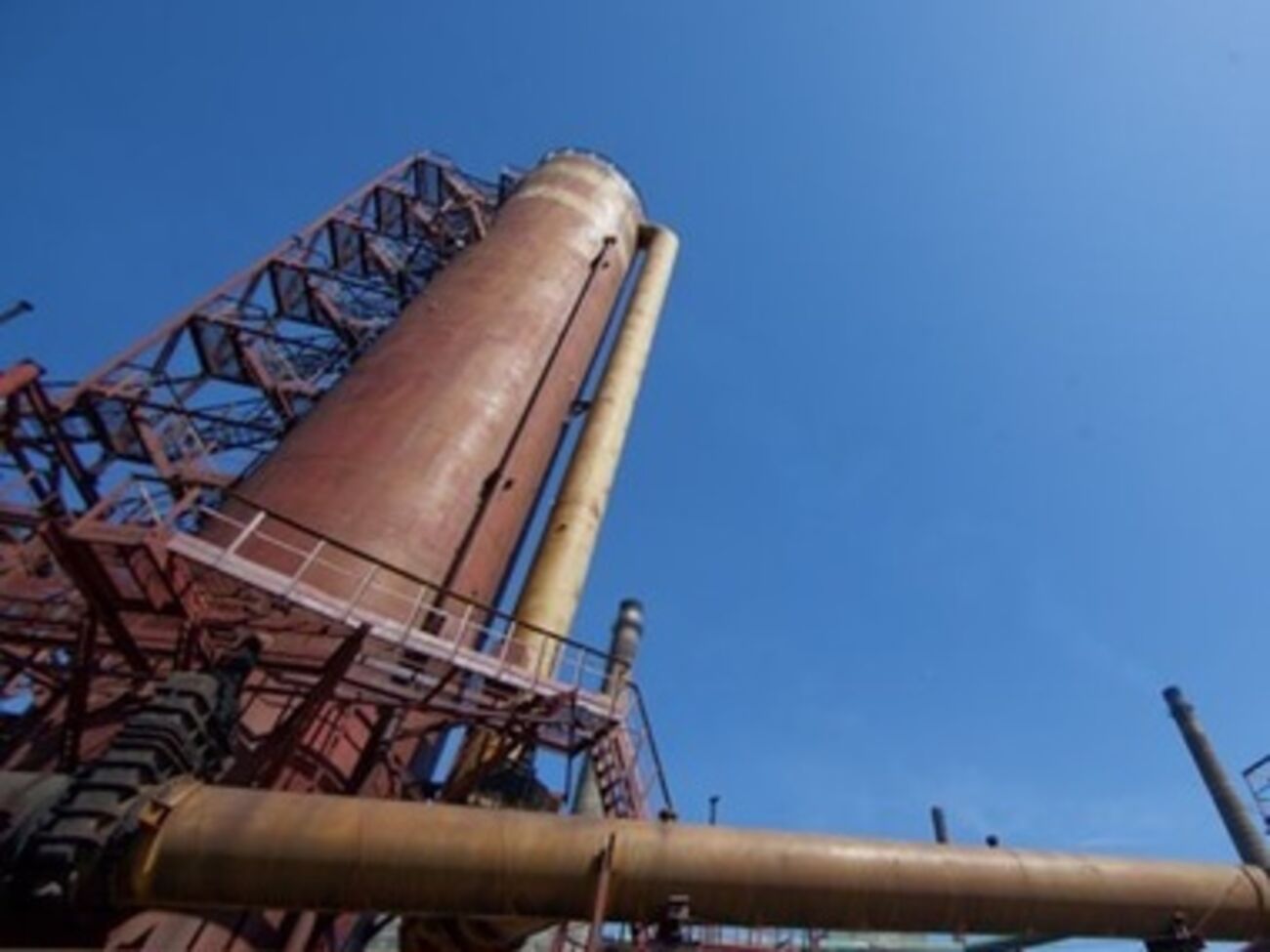 Сегодня на территорию Авдеевского коксохимического завода залетел снаряд