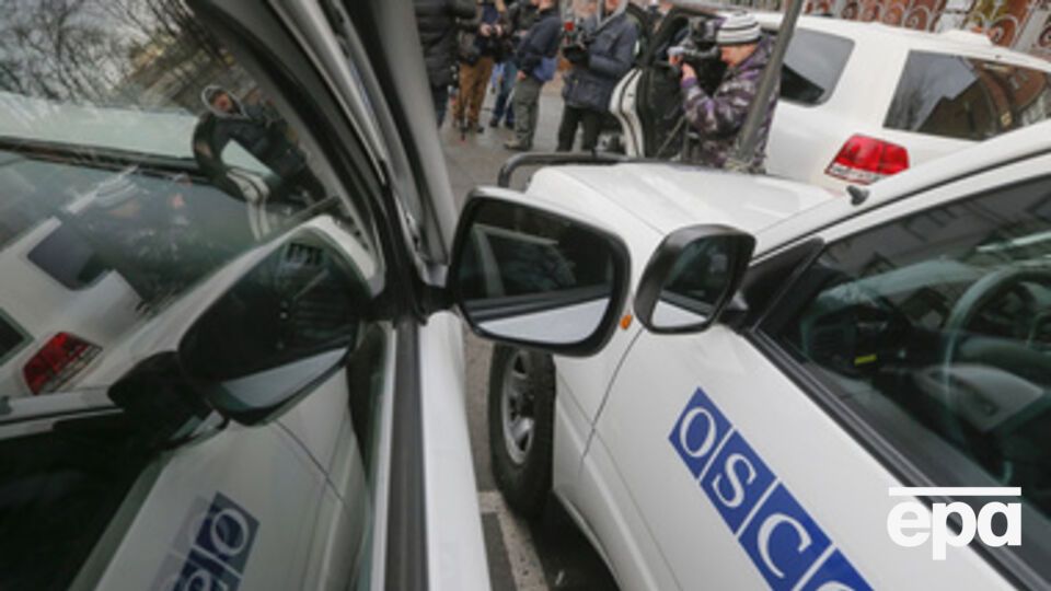 Автомобиль ОБСЕ попал под обстрел