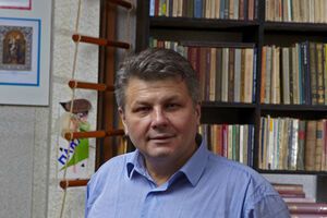 Олег Пинчук: Я считаю, что движение по сносу памятников --- это результат бездействия властей и народного отчаяния от того, что в стране ничего не меняется.