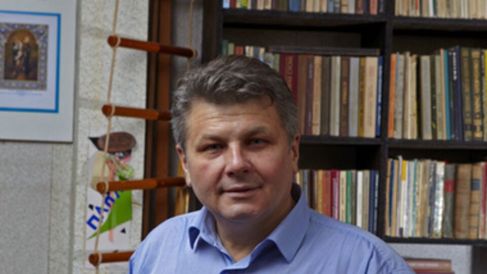 Олег Пинчук: Я считаю, что движение по сносу памятников --- это результат бездействия властей и народного отчаяния от того, что в стране ничего не меняется.