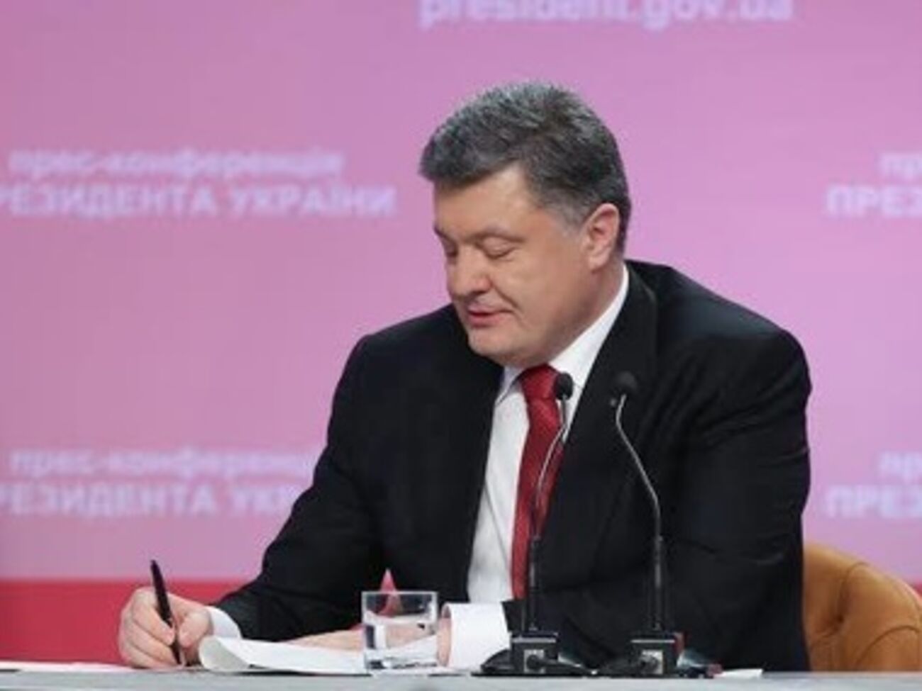 Порошенко подпишет закон о заочном судопроизводстве