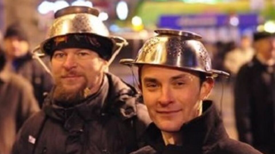 Жесткие законы не испугали протестующих