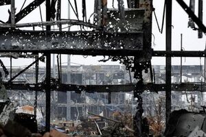 Украинские войска продолжают удерживать новый терминал донецкого аэропорта