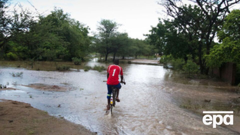 Правительство Малави призывает жителей затопленных территорий перемещаться в более высокие районы