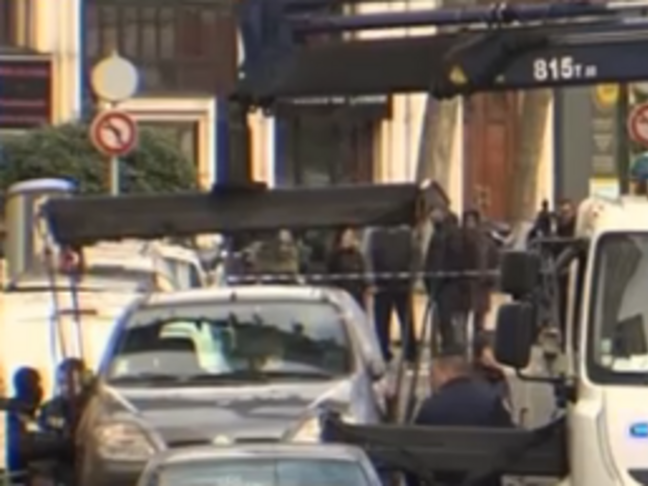 Девять мужчин и три женщины задержаны полицией