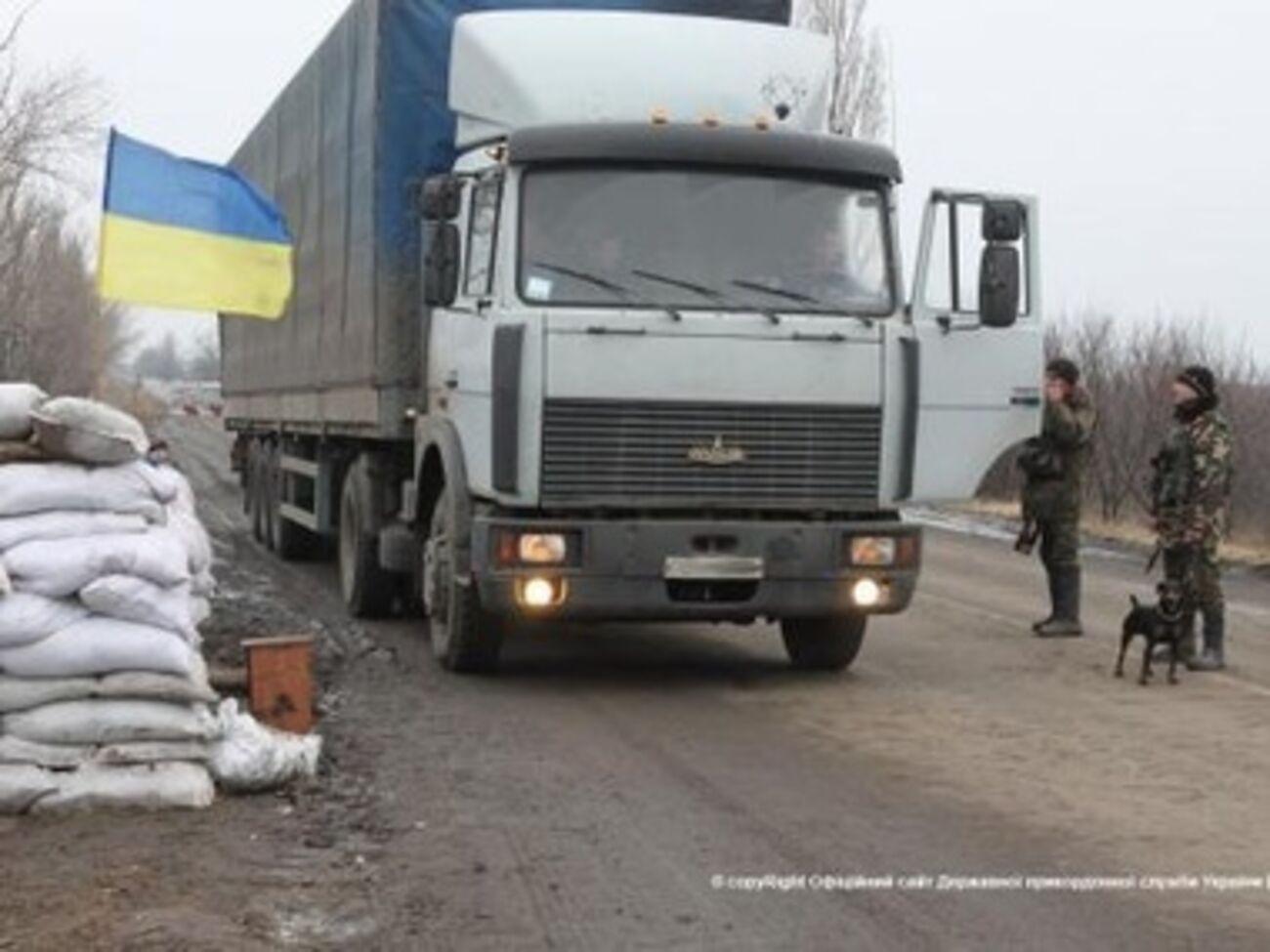 Пограничники задержали воду без акцизных марок
