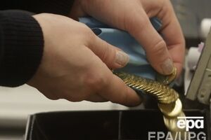 На территории, подконтрольной Украине, пенсии выплачивают в полном объеме