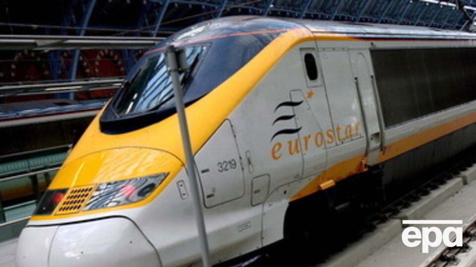 Движение поездов между французским Кале и английским Дувром было прервано вследствие задымления в тоннеле