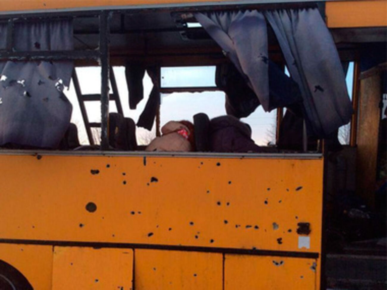 ОБСЕ обследовала место, где погибли пассажиры рейсового автобуса