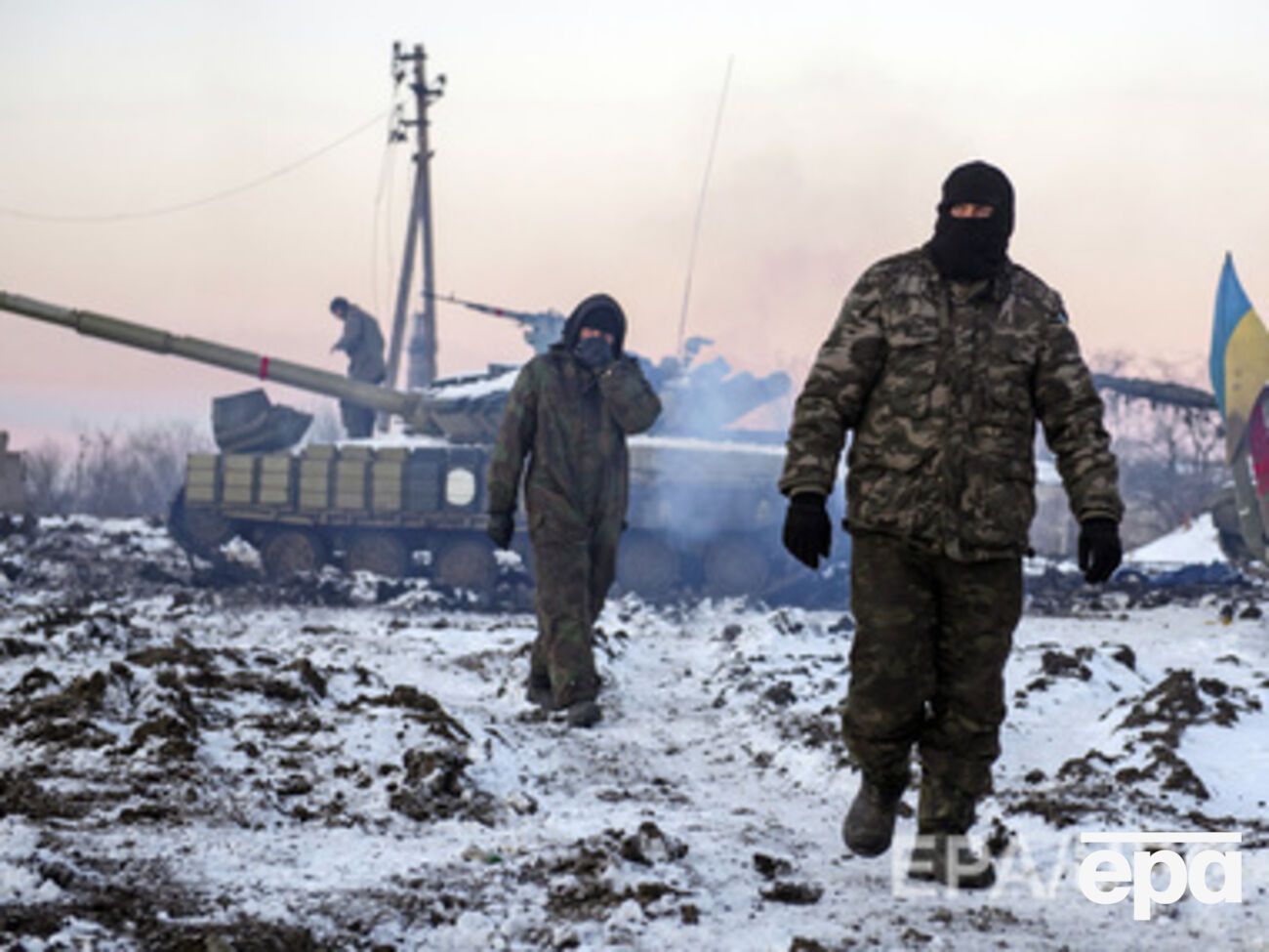 Террористы не прекращают обстреливать военных