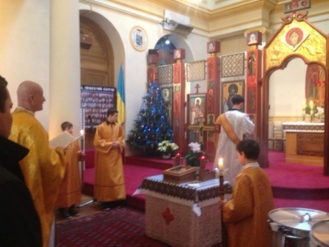 Панихида прошла в соборе Святого Владимира Великого