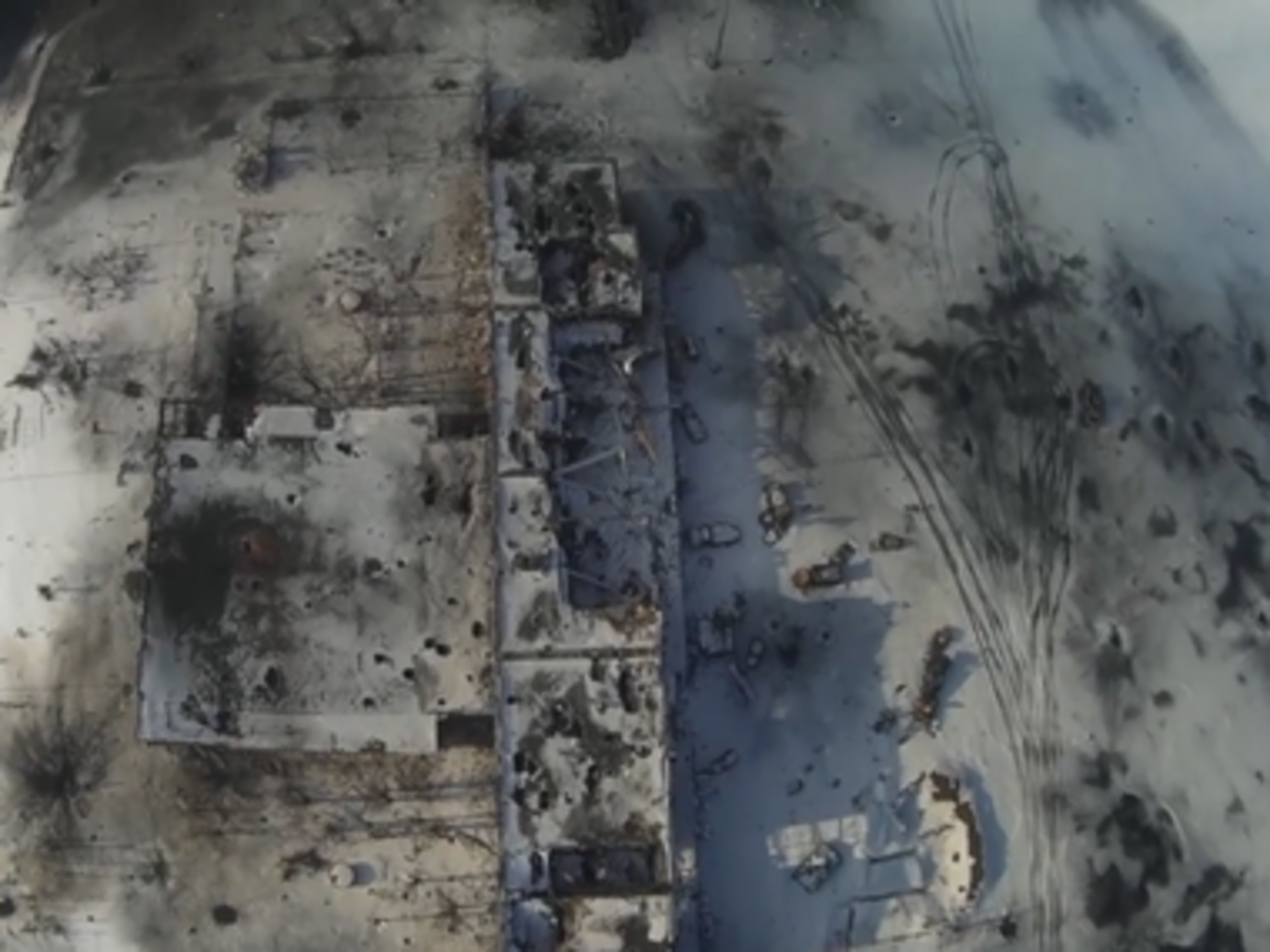 В последние дни в донецком аэропорту идут активные бои