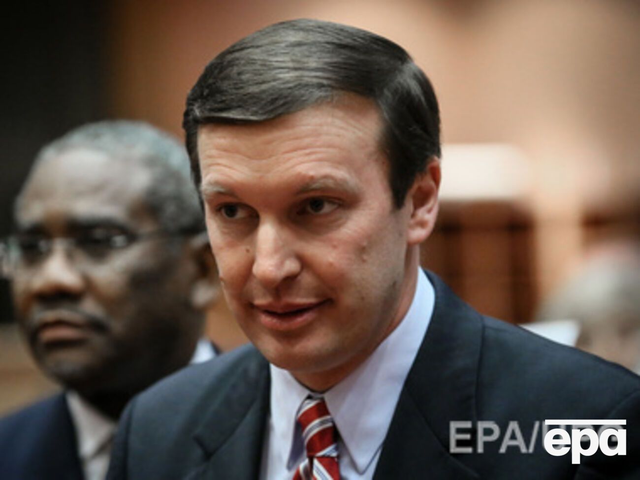 Мерфи призывает США начать поставки оборонительного вооружения в Украину