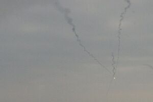 Украинские силовики проводят боевые учения