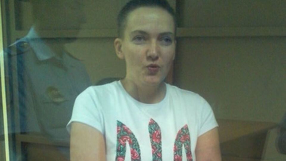 Савченко сильно похудела, но продолжает голодать