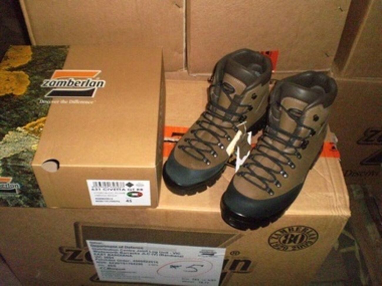 Австралия доставила уже четвертую партию гуманитарной помощи