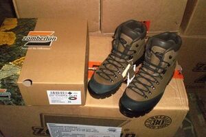 Австралия доставила уже четвертую партию гуманитарной помощи