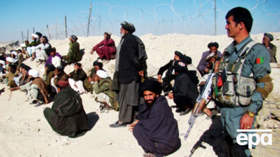 Власти Афганистана предполагают, что это могло случиться во время обмена ударами с боевиками