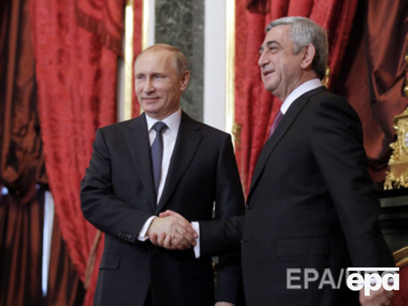 Глава РФ Владимир Путин и президент Армении Серж Саргсян