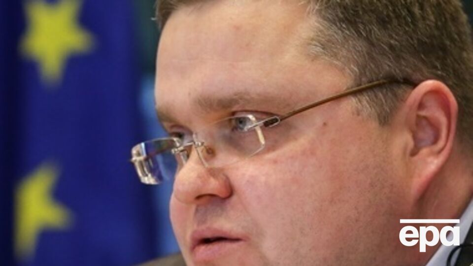 В банке изначально планировали, что сокращение оборота наличности составит примерно 50%, но к концу 31 декабря сокращение составляло уже 51%, заявил Василяускас