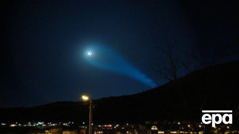 Почти 130 тыс. страниц рассекреченных записей легендарного проекта Blue Book, который состоит из данных военно-воздушных сил США об исследованиях НЛО, попали в интернет