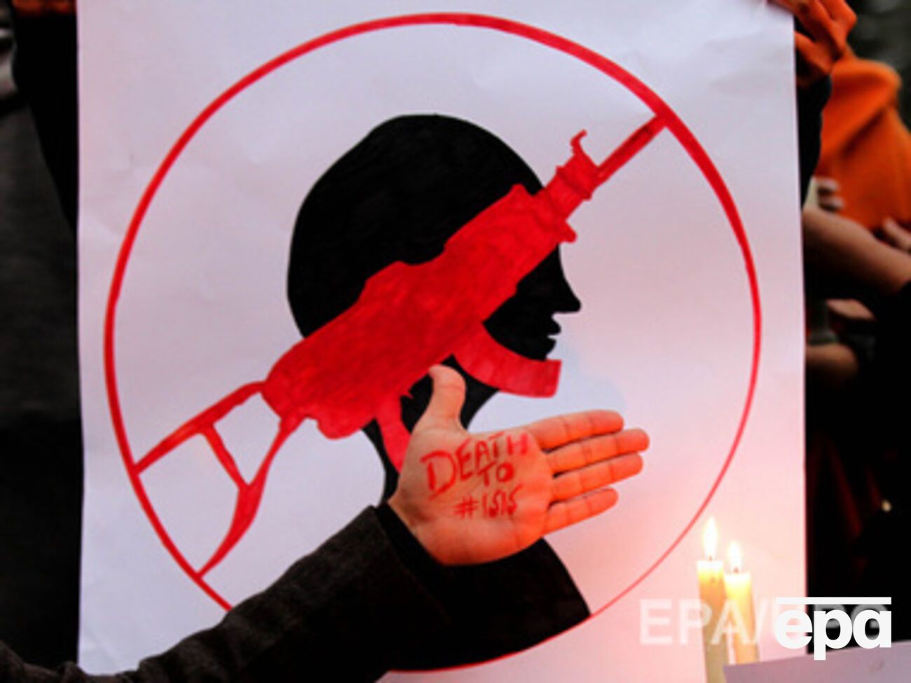 По словам террориста, японские заложники могут заплатить жизнью за поддержку японского правительства, которую оно оказывает антитеррористической коалиции, возглавляемой США