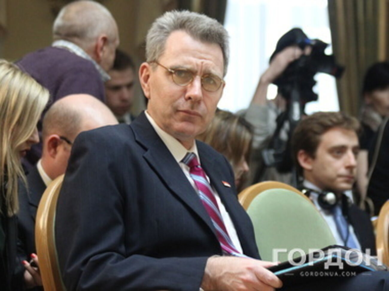 Джеффри Пайетт: Обострение конфликта на Донбассе спровоцировано Россией