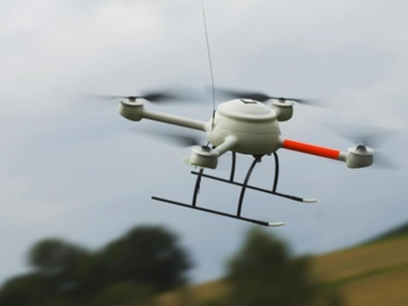 Аппарат был замечен сотрудниками полиции на высоте примерно 30 метров