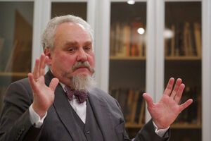 Zubov supposes that Russia will not move in troops so far