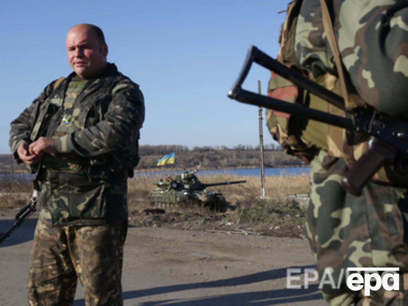 Сегодня утром украинские военные шли в донецкий аэропорт, но заблудились и попали в плен к боевикам