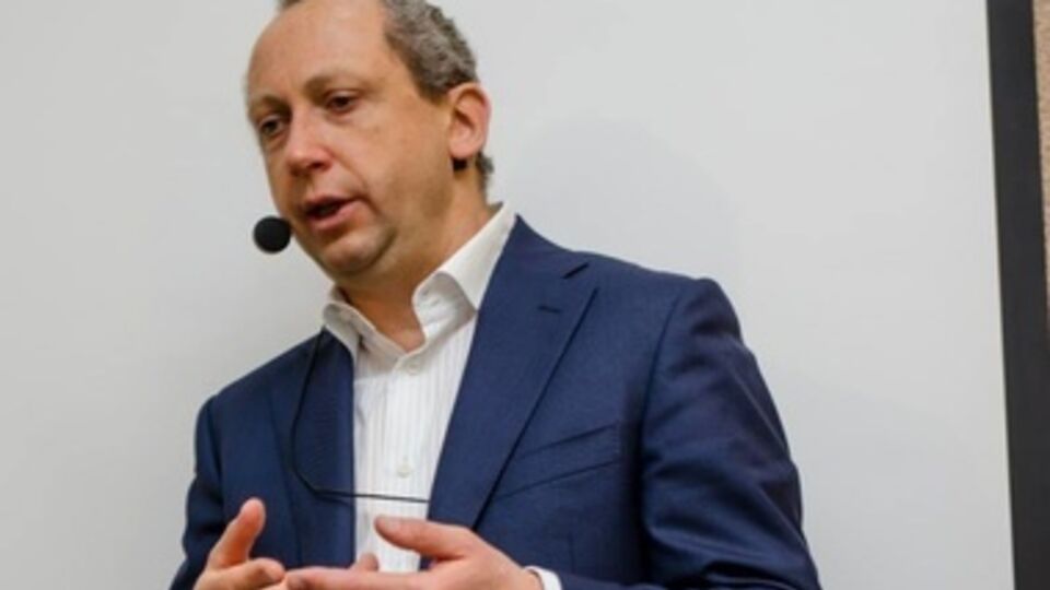 Слава Рабинович считает, что российская экономика начала рушиться еще до событий в Украине