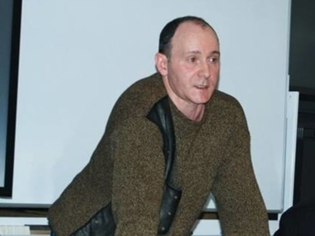 "Do not surrender," Solonin appealed to the Ukrainians&nbsp;