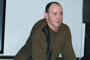 "Do not surrender," Solonin appealed to the Ukrainians